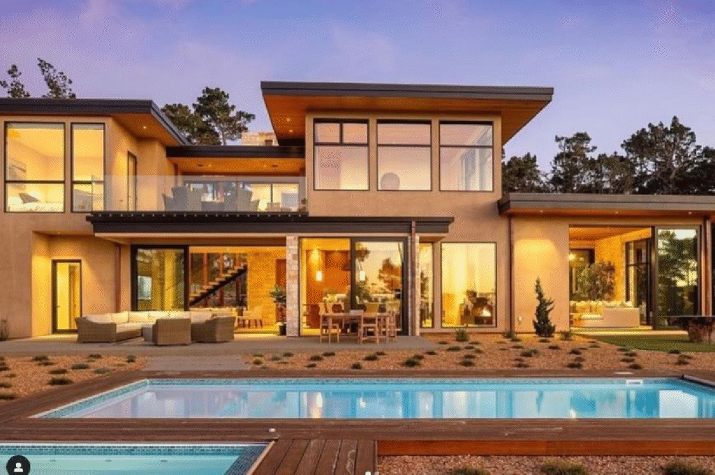 Is It Time to Upgrade Your Backyard? 7 Signs You Shouldn't Ignore Is It Time to Upgrade Your Backyard? 7 Signs You Shouldn't Ignore